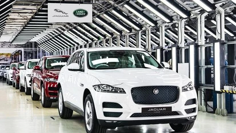 Jaguar F Pace Jaguar F Pace. Photo: @JaguarIndia
