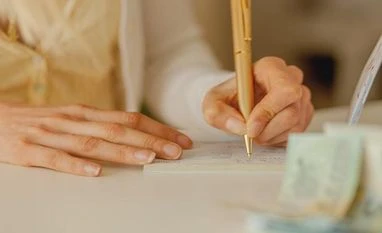 SC issues directions for speedy disposal of cheque bounce cases Cheque book