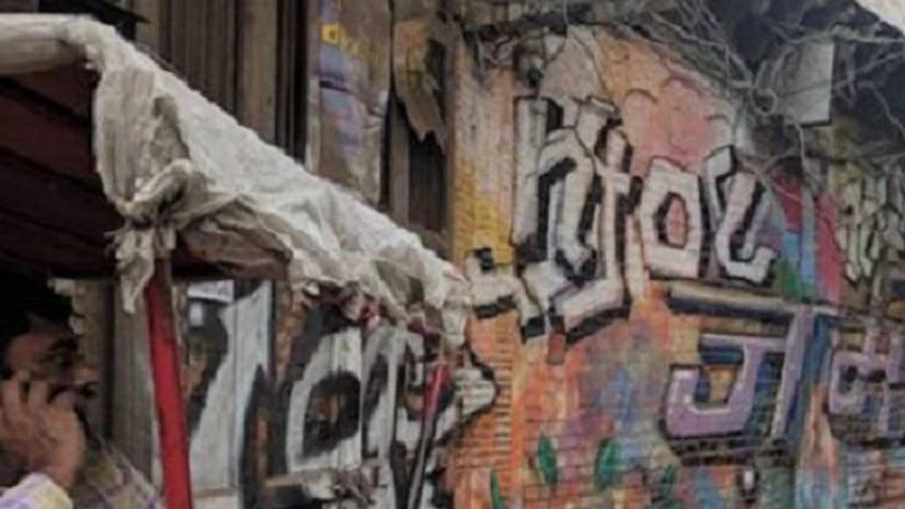 puma ad graffiti Puma deface Delhi heritage