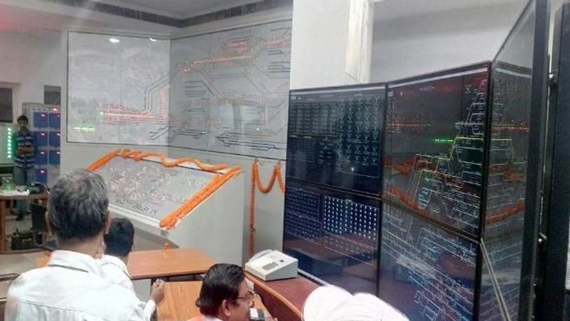 Railways, Asia's largest electronic interlocking system, Kharagpur, largest electronic interlocking system Railways, Asia's largest electronic interlocking system, Kharagpur, largest electronic interlocking system