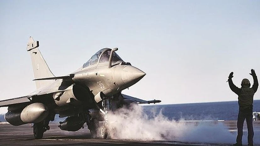 Rafael fighter jet A French Rafale fighter jet prepares to take off from the flight deck of the Charles-de-Gaulle aircraft carrier operating in the eastern Mediterranean Sea. Photo: Reuters