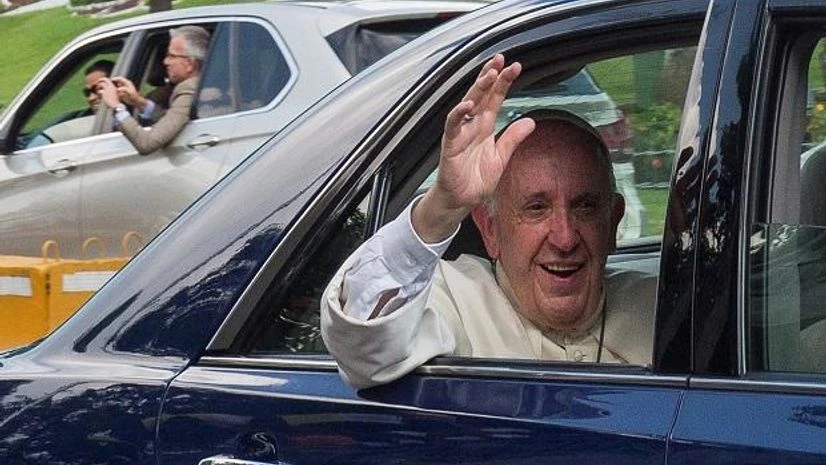 Pope Francis in Myanmar Pope Francis arrives in Myanmar amid ongoing Rohingya crisis