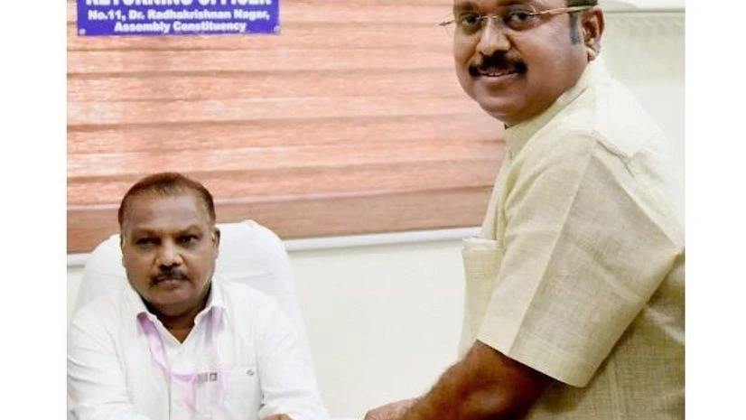 AIADMK leader TTV Dhinakaran, TTV Dhinakaran, Dhinakaran AIADMK leader TTV Dhinakaran, TTV Dhinakaran, Dhinakaran