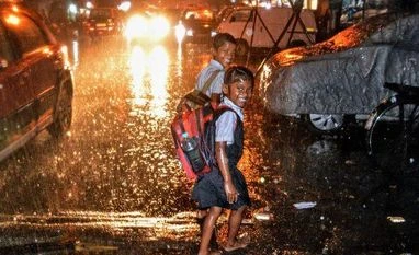 Mumbai braces for Cyclone Ockhi, schools shut tomorrow Mumbai rain