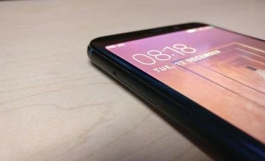 Indian phonemakers served notices by Customs, get Rs 20,000 cr tax bill Micromax Canvas Infinity Pro