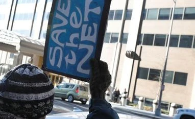 US Federal Communications Commission set to reverse net neutrality rules Save the net