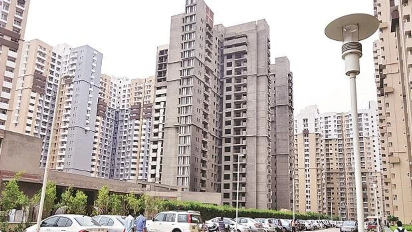 Real estate firm K Raheja under I-T lens for tax evasion Real estate firm K Raheja under I-T lens for tax evasion
