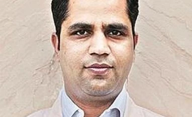 Fit & Proper: Activities and diet for an improved quality of life Tej Prakash Soni Consultant, Radiation Oncology, BMCHRC