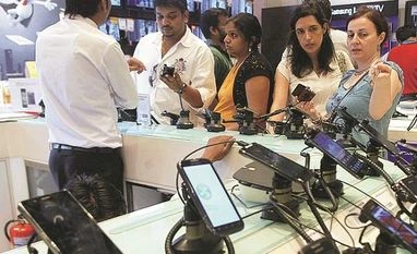 Mobile handset production in India to be worth Rs 1.65 trn by 2019: ICEA Mobile handset production in India to be worth Rs 1.65 trn by 2019: ICEA