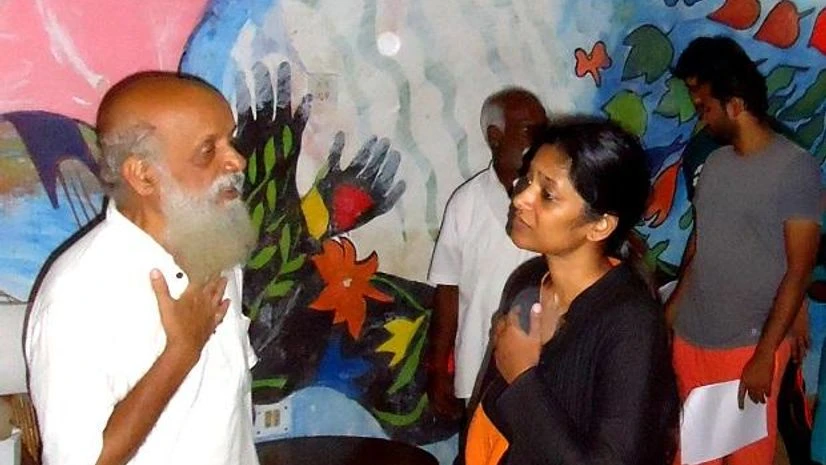 The struggle of craftspeople for swadeshi pride is ongoing through weekly santhes, public meetings and performances. The struggle of craftspeople for swadeshi pride is ongoing through weekly santhes, public meetings and performances.