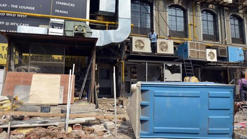Kamala Mills fire: BMC crack down on illegally constructed eateries, pubs in Kamala Mills Compound Kamala Mills fire: BMC crack down on illegally constructed eateries, pubs in Kamala Mills Compound