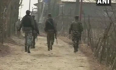Two Let terrorists killed in J&K's Shopian Pulwama attack: 4 jawans, 2 terrorists killed in attack on CRPF camp in J&K