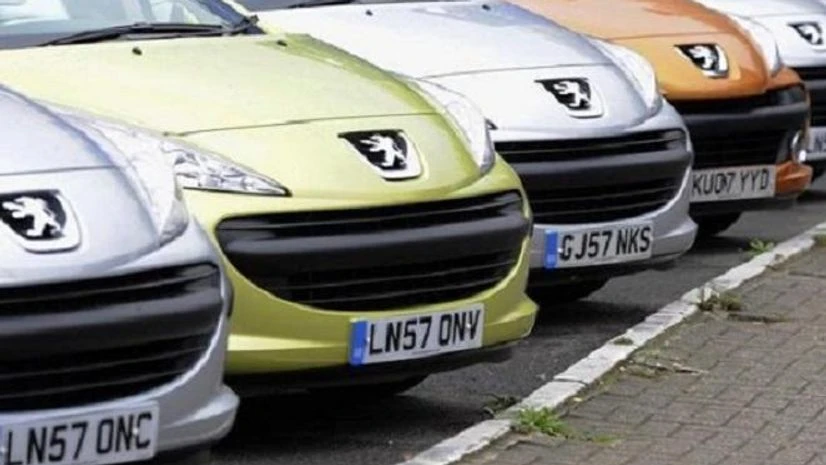 UK car sale drops UK car sale drops