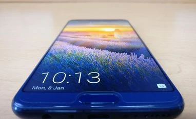 Honor View10 review: A smartphone that aces the mid-tier flagship race Honor View10