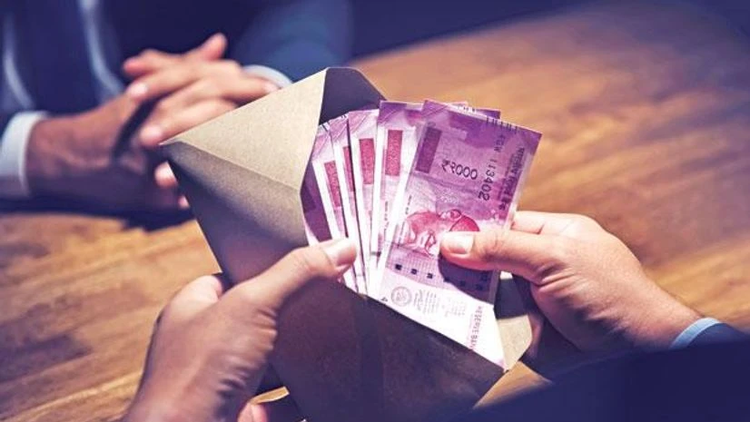 War on money laundering: Cash deals exceeding Rs 500,000 to come under PMLA