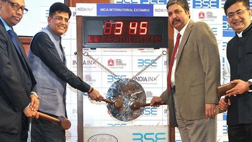 S Ravi, BSE, B N Mohapatra, IRFC, Piyush Goyal, Ashishkumar Chauhan S Ravi, BSE, B N Mohapatra, IRFC, Piyush Goyal, Ashishkumar Chauhan