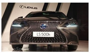 Lexus LS 500 Hybrid lands in India, prices starting at Rs 17.7 mn Lexus LS500h
