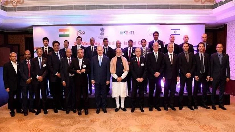 Netanyahu, Modi with business leaders on Tuesday. Photo: Twitter Netanyahu, Modi with business leaders on Tuesday. Photo: Twitter