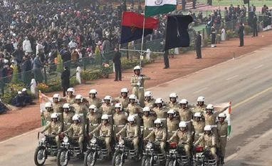 BSF's 'Seema Bhawani' stuns spectators at Republic Day Parade Republic Day parade,BSF,Border Security Force,Republic Day,President Ram Nath Kovind, Ram Nath Kovind, Prime Minister Narendra Modi, Narendra Modi, Asean leaders, Indian Army, Royal Enfield Bullet ,Barack Obama,