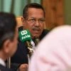 Yemen PM accuses Houthi separatists of coup after HQ takeover in Aden