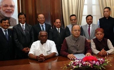 Budget 2018: From GDP to inflation, which fares better - Modi govt or UPA? Budget 2018, Arun Jaitley