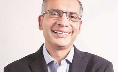 MakeMyTrip founder Kalra steps down as group CEO, Magow to take over Deep Kalra, MakeMyTrip