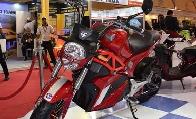 Okinawa Autotech in talks with PEs for Rs 500-crore fundraising AutoExpo 2018: Okinawa Autotech showcases new e-motorcycle prototype