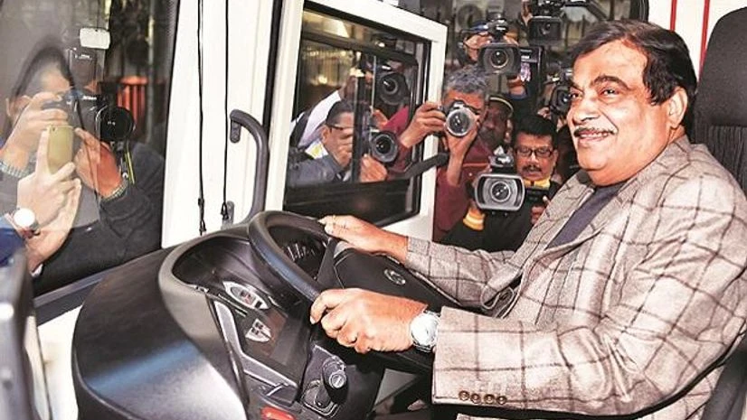 Nitin Gadkari, Gadkari Nitin Gadkari, Gadkari