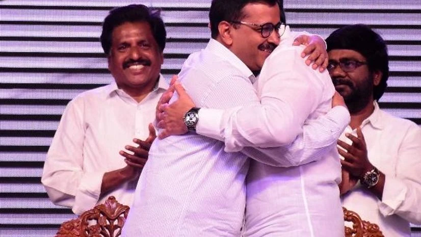 Kejriwal, Haasan Kejriwal, Haasan