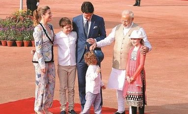 Weekend Bites: India-Canada-Khalistan, women's Bill, and drugs on drones Prime Minister Narendra Modi with Canadian PM Justin Trudeau, First Lady Sophie Gregoire Trudeau, daughter Ella-Grace Margaret and sons Xavier James and Hadrien at Rashtrapati Bhawan in New Delhi on Friday. Photo: Dalip Kumar.