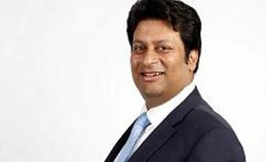 Capgemini appoints Anirban Bose as head of financial services business A Bachelor in Technology from IIT Varanasi and an MBA in Finance from the University of Chicago, Bose became the part of Capgemini through its acquisition of Kanbay in 200