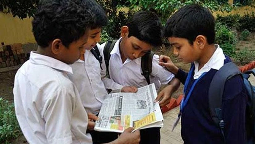In decade, media exposure fell for Indians who spent more years in school In decade, media exposure fell for Indians who spent more years in school