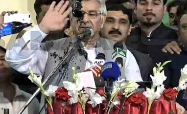 Ink thrown at Pakistan FM Khawaja Asif during PML(N) workers convention Khawaja Asif