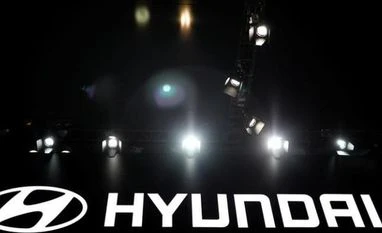 US probes air bag failures in deadly Hyundai, Kia car crashes Hyundai logo