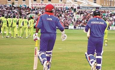 Warne's fresh take on 'all condition batsman' Sachin vs 'aggressive' Lara Brian Lara and Sachin Tendulkar stride out to bat for the International XI against Pakistan in an earthquake relief fund charity match in 2006. File Photo: Reuters
