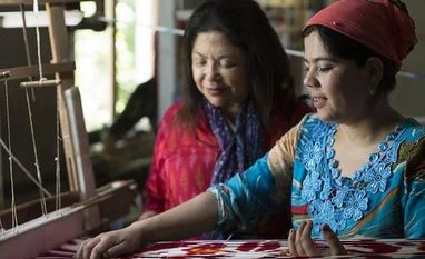 Message from Ritu Kumar's exhibition: Handloom needs urgent attention Ritu Kumar archives