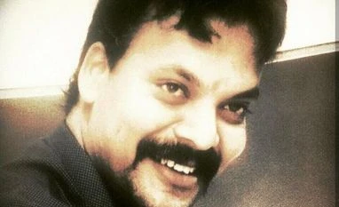 Jain monk attacked by Muslim youth: Man behind fake news held in Karnataka Mahesh Hegre, Post Card News,