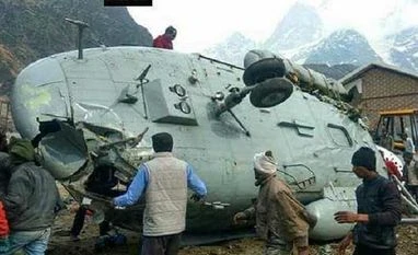 Indian Air Force Mi-17 chopper crash lands in Kedarnath; all onboard safe MI 17 crash, Uttarakhand, Indian Air Force, Kedarnath