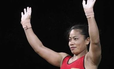 Commonwealth Games 2018: Weightlifter Sanjita Chanu wins 2nd gold for India CWG 2018: Sanjita Chanu wins India's second Gold in women's weightlifting