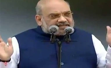 Amit Shah criticises Oppn, compares alliance to 'old wine in old bottle' BJP meeting in Mumbai: Amit Shah rally disrupts rail services; highlights