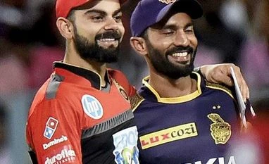 IPL 2018: Knight Riders beat RCB by 4 wickets; Narine, Karthik shine Virat Kohli, Dinesh Karthik, RCB, KKR, IPL 2018