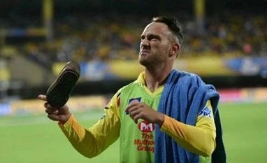 Shoes hurled at CSK's Jadeja, Faf inside Chennai cricket ground; two held A shoe was hurled at CSK players during an IPL match in Chennai. Photo: Twitter