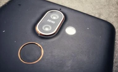 Nokia 7 Plus Nokia 7 Plus