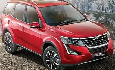 As competition rises, M&M launches facelifted XUV500 at Rs 1.23 mn XUV 500