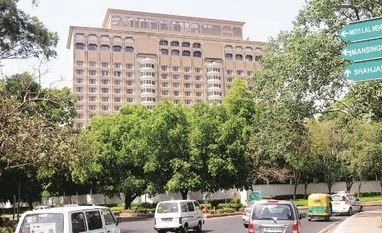 Taj Mansingh Hotel to be used as Covid-19 facility; Delhi govt issues order Taj Mansingh