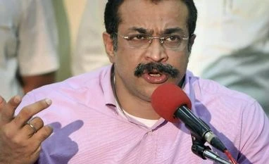 Himanshu Roy cremated with honours; B-Town mourns loss of Mumbai supercop Himanshu Roy