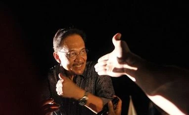 Jailed Malaysian reformist Ibrahim gets full pardon, celebrates 'new dawn' Anwar Ibrahim