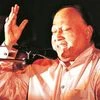 Nusrat Fateh Ali Khan during a performance in Karachi in 1997. Photo: Reuters
