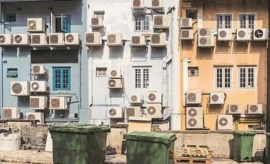 Not everyone is staying cool, as things hot up weather, hot weather, global warming, buildings