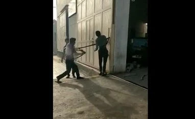 5 arrested for flogging dalit man to death in Gujarat as video goes viral dalit man, gujarat, ragpicker,Mukesh vaniya,murder of dalit, scheduled caste, Gujarat Industrial Development Corporation, Rajkot